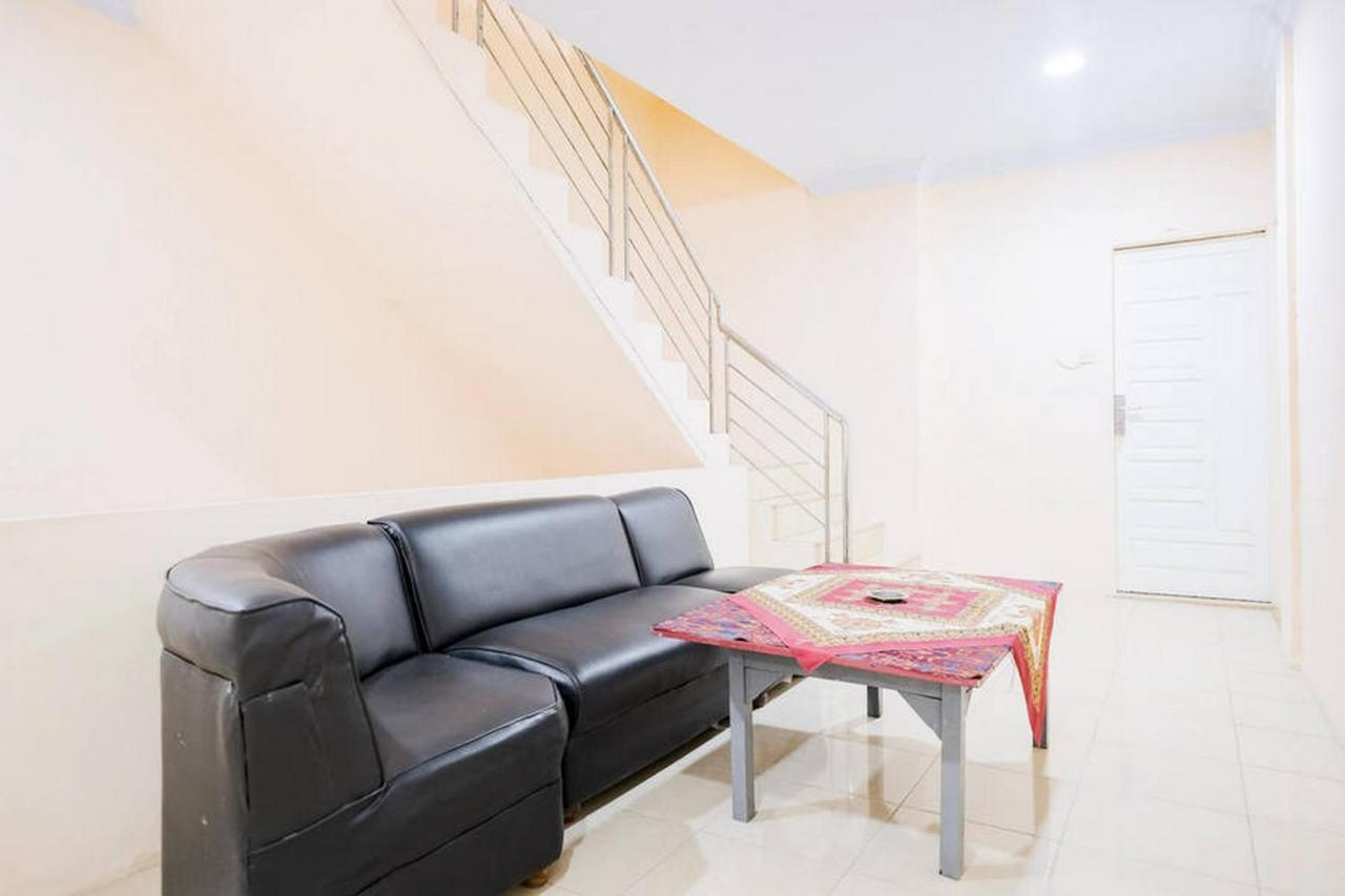 Waringin Residence Redpartner Medan Exterior foto